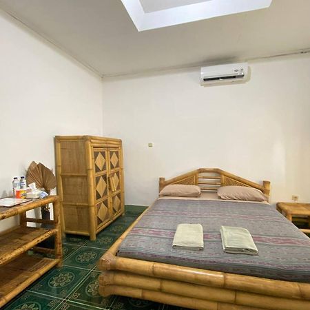 Duyung Rooms & Resto Gerupuk Bumbang Екстериор снимка