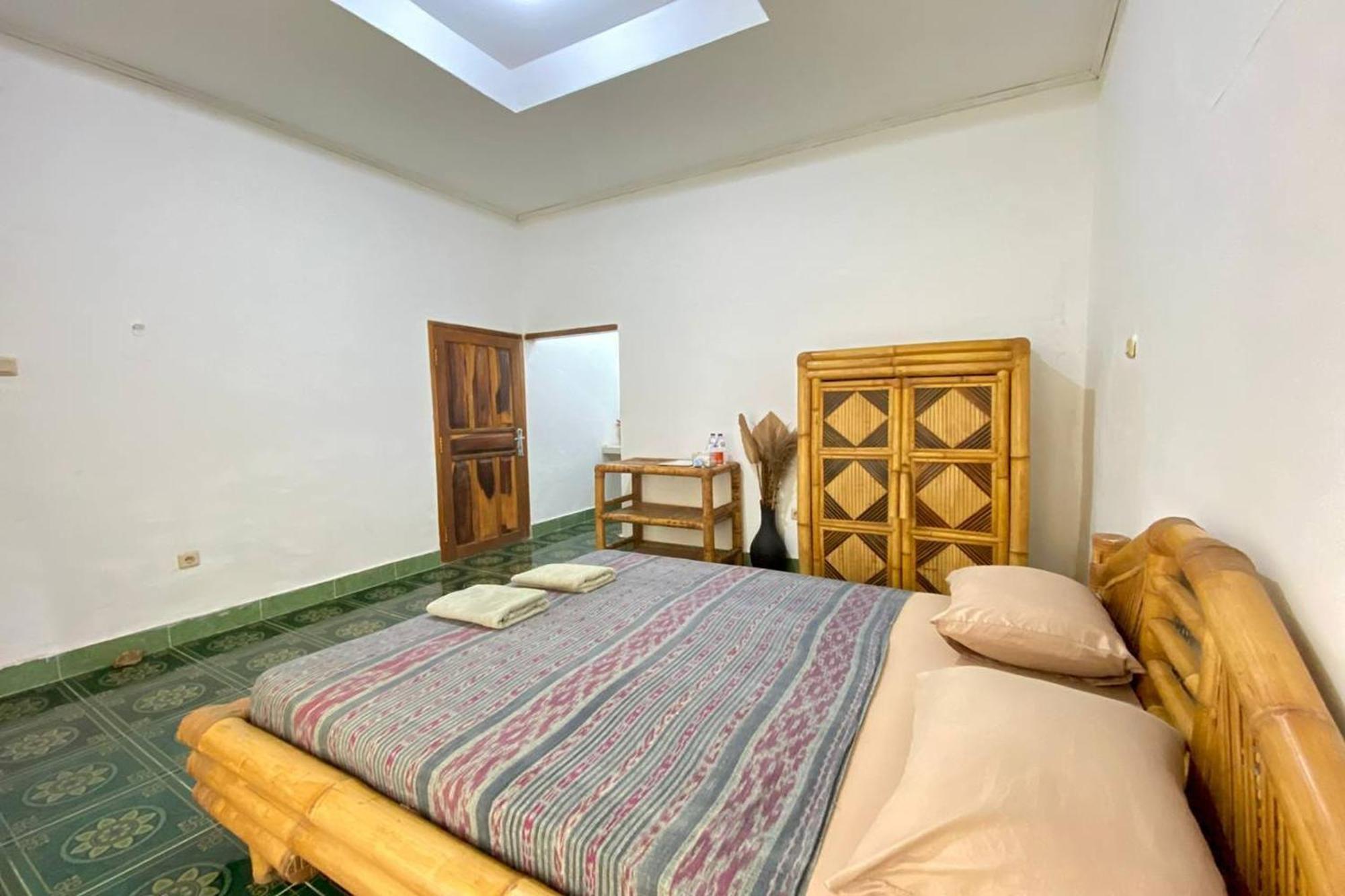 Duyung Rooms & Resto Gerupuk Bumbang Екстериор снимка