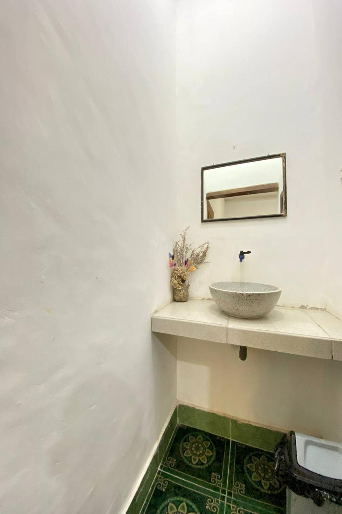 Duyung Rooms & Resto Gerupuk Bumbang Екстериор снимка