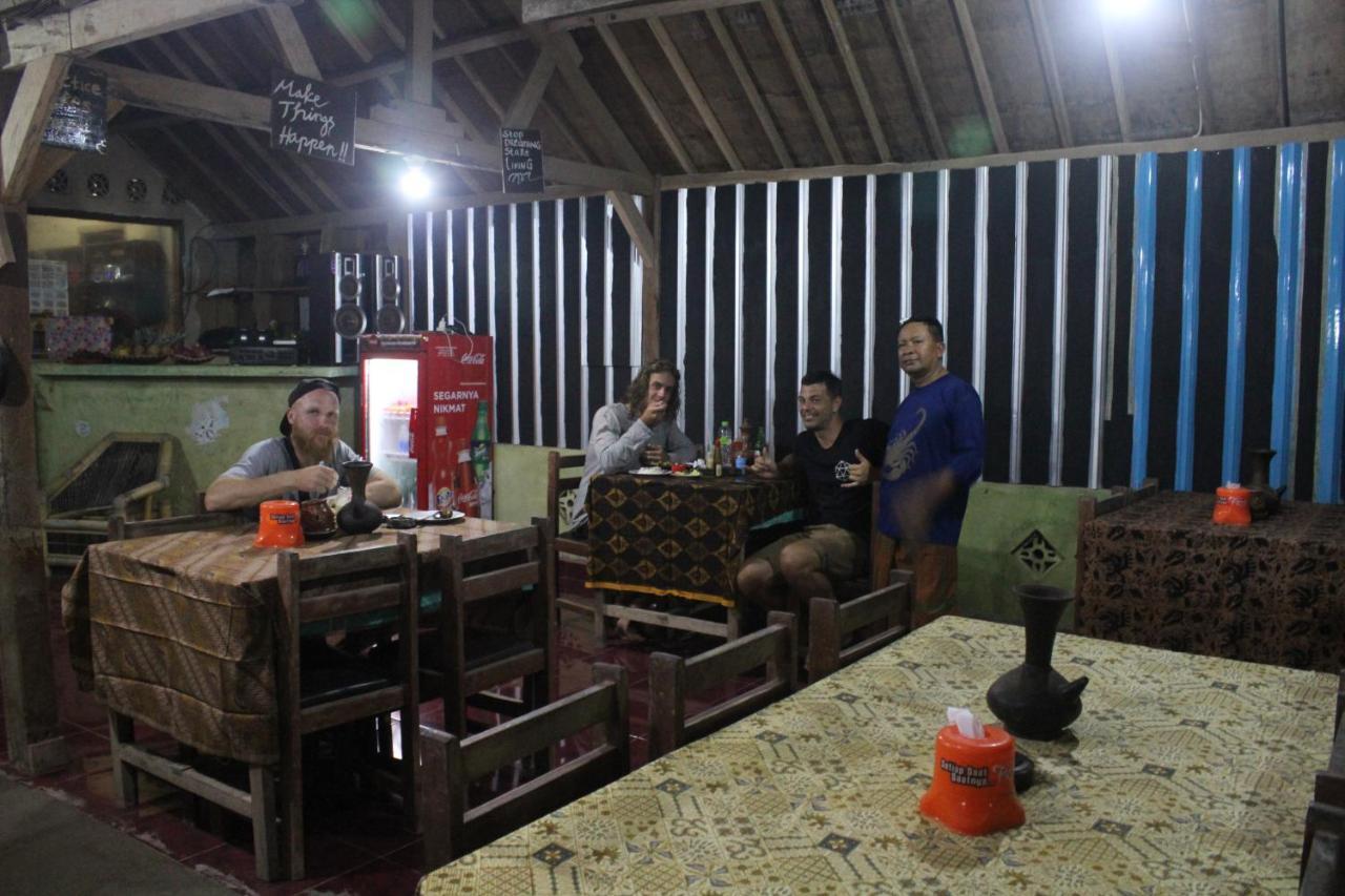 Duyung Rooms & Resto Gerupuk Bumbang Екстериор снимка