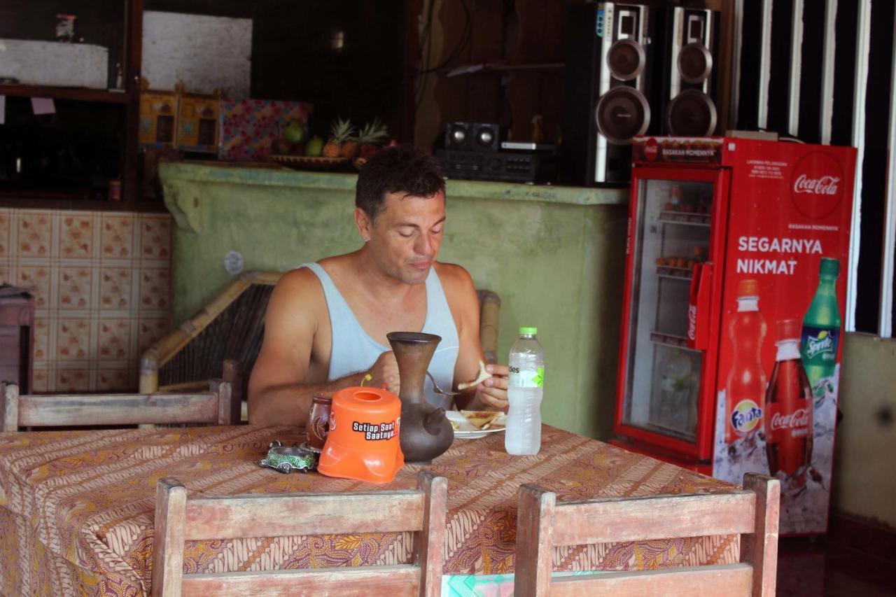 Duyung Rooms & Resto Gerupuk Bumbang Екстериор снимка